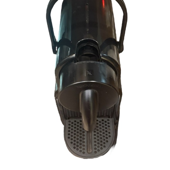 Delonghi Inissia Nespresso Black EN80B ***FOR PARTS ONLY* - Picture 7 of 9